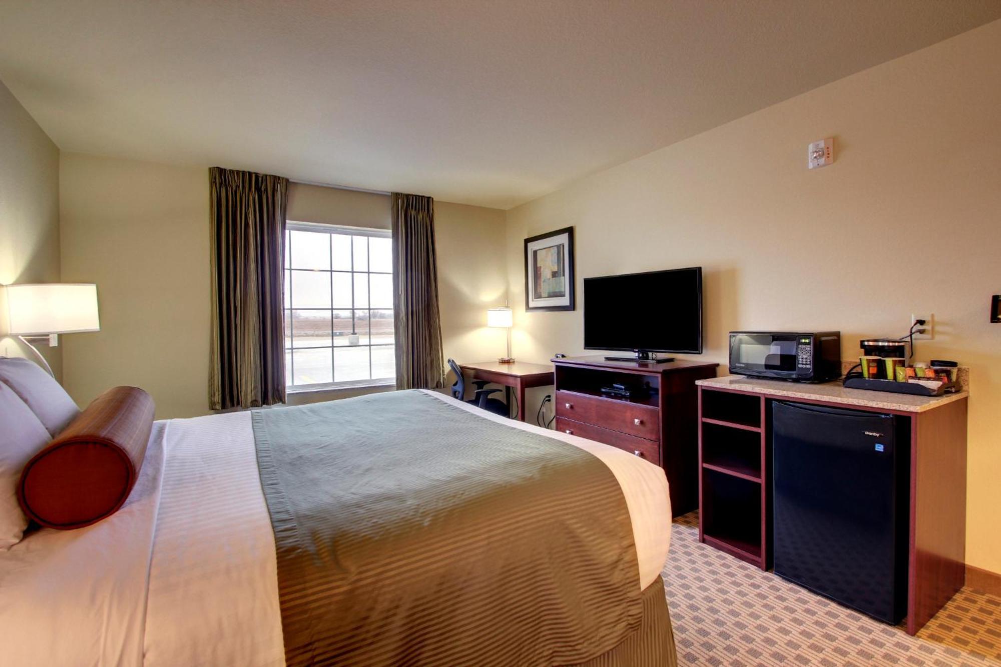 Cobblestone Inn & Suites - Avoca Exterior photo