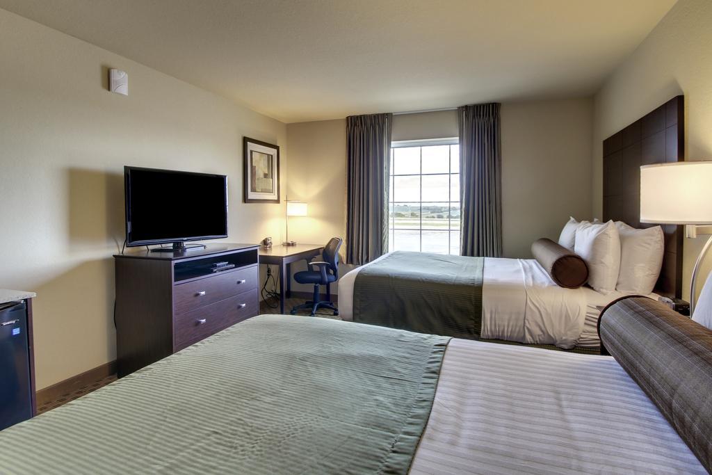 Cobblestone Inn & Suites - Avoca Exterior photo